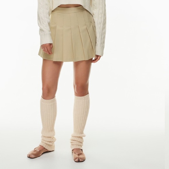 Aritzia Sunday Best Fame Legwarmer - Picture 2 of 10